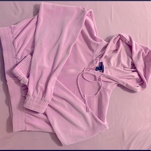 Forever 21 pink cropped sweater. Soft material.